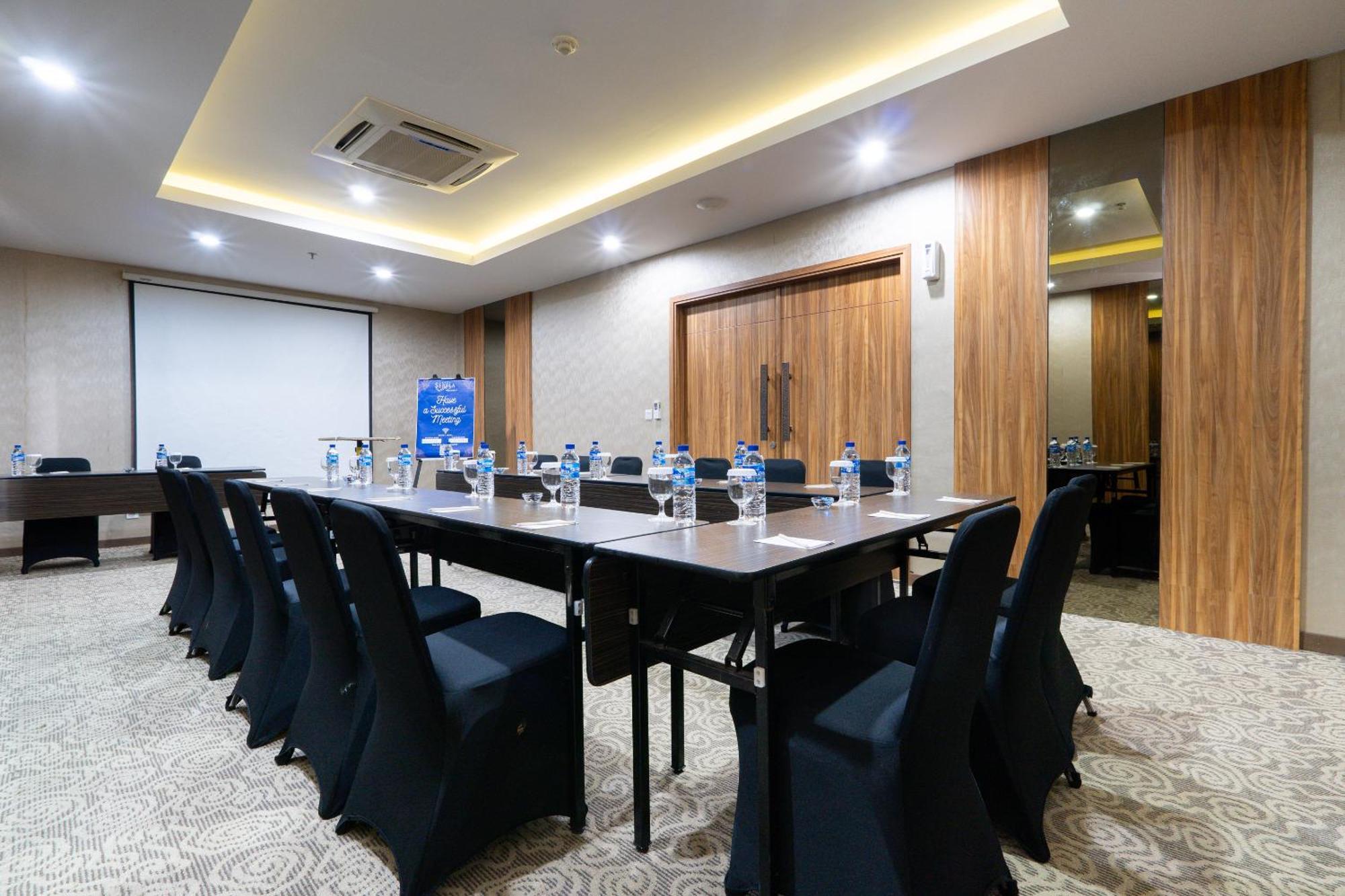 Grand Serela Jogjakarta Buitenkant foto