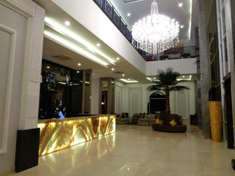 Grand Serela Jogjakarta Buitenkant foto